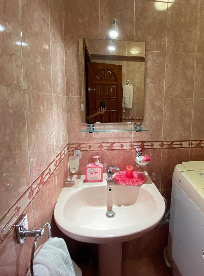 3Bd Apartment In A Family House With Garden View Kairó Szoba fotó